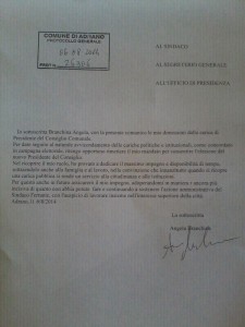 ESCLUSIVO SYMMACHIA. Testo delle dimissioni di Angela Branchina